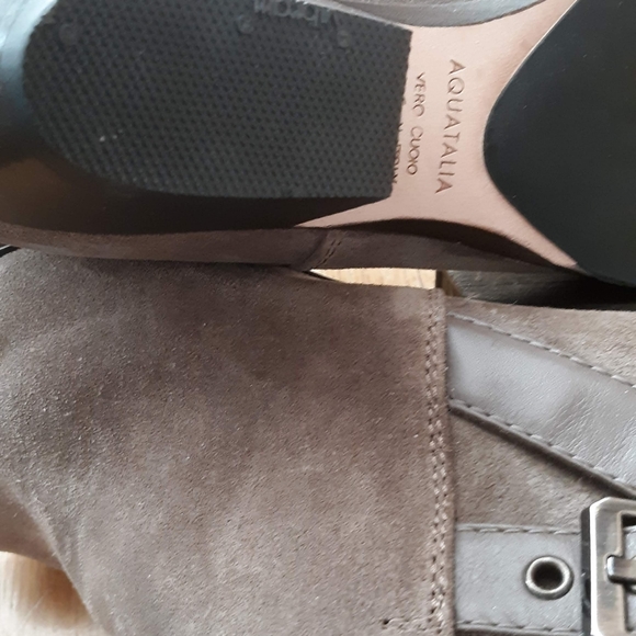 Aquatalia Women's Grey Ankle Booties Low Heel 6.5 - Picture 3 of 8